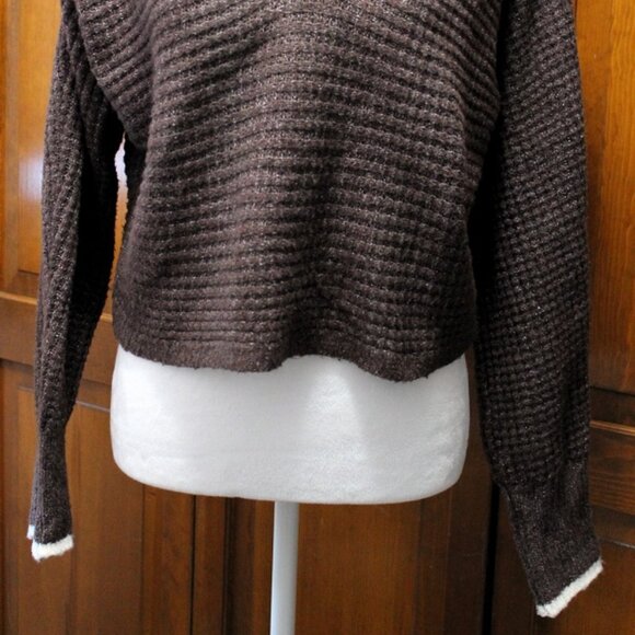 Cropped oversized pull over sweater - Picture 2 of 7